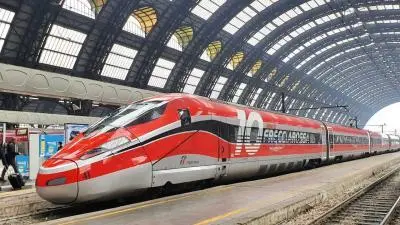 frecciarossa hight speed train italy