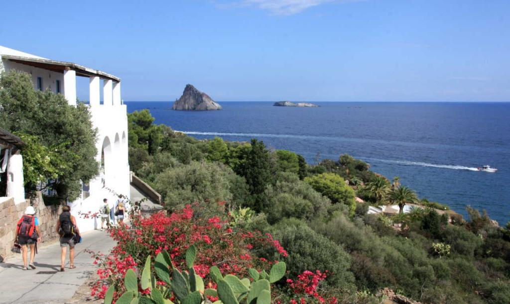 Sicily Escorted tour and Eolie Islands