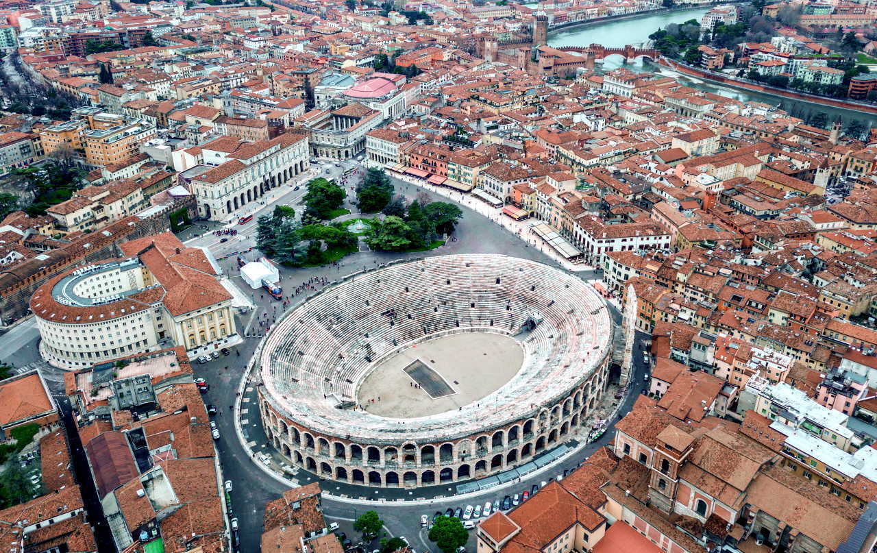 Gita alla Romantica Città di Verona – Un Giorno da Roma