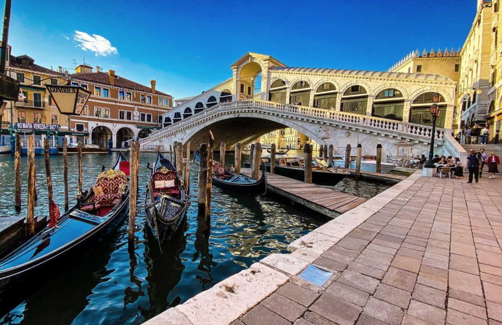 Visit Venice from Rome - by high-speed train